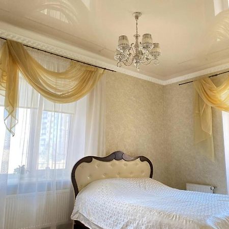 Apartments Koryatovichi Street Kam'janec'-Podil's'kyj Esterno foto