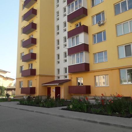 Apartments Koryatovichi Street Kam'janec'-Podil's'kyj Esterno foto