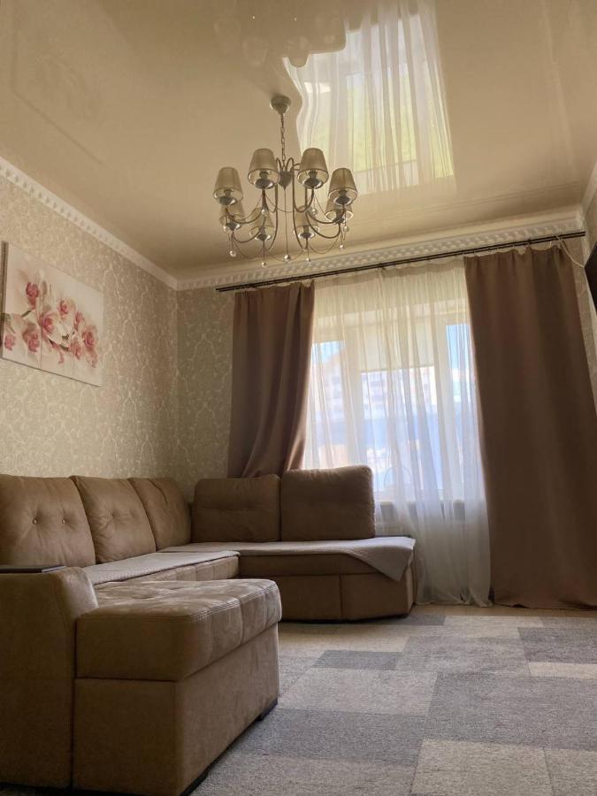 Apartments Koryatovichi Street Kam'janec'-Podil's'kyj Esterno foto
