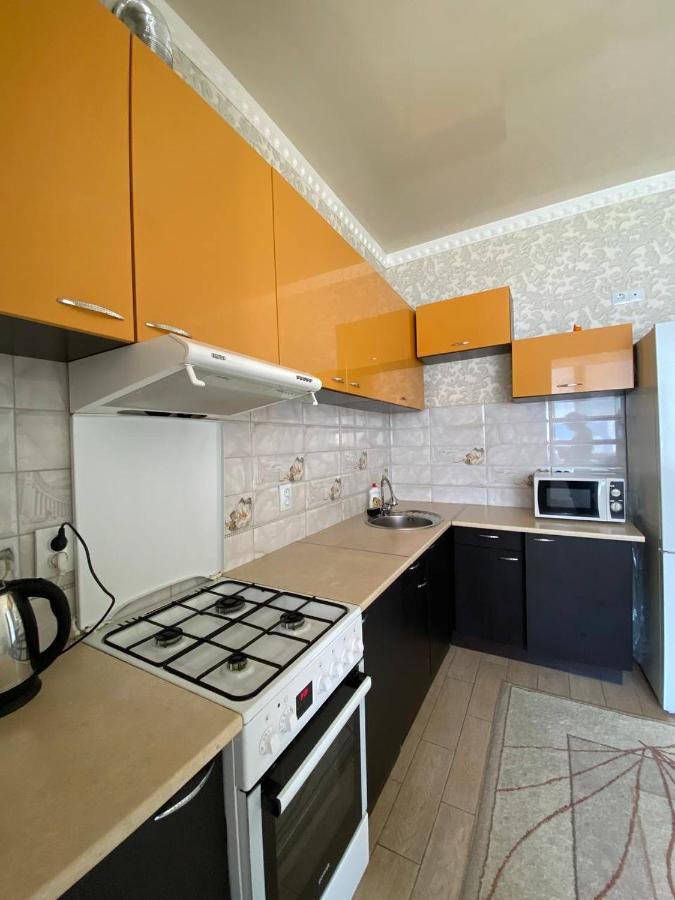 Apartments Koryatovichi Street Kam'janec'-Podil's'kyj Esterno foto